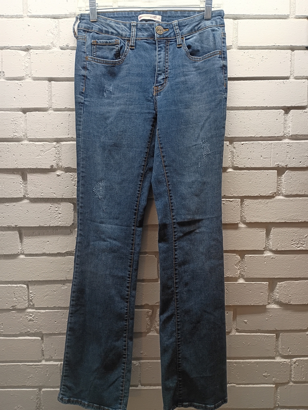 SO Women's Blue Bootcut Jeans - Mid Wash 5/27W 5 Pocket Distressed